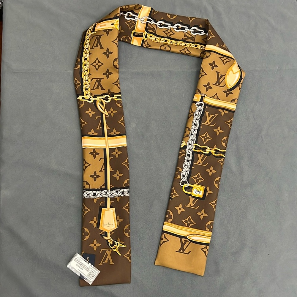 Louis Vuitton silk twilly scarf